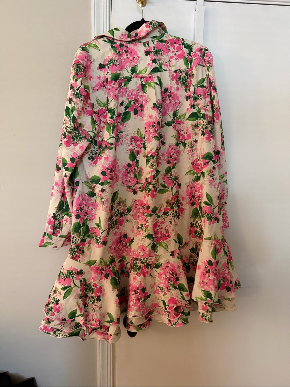 Tuckernuck Callahan dress hydrangea - Picture 3 of 4